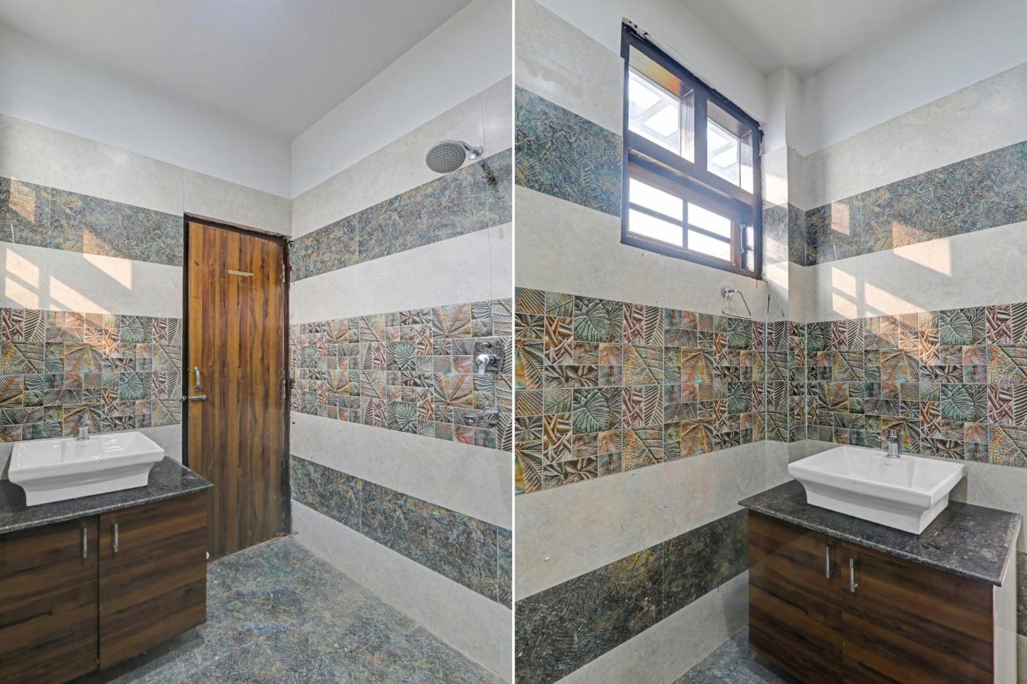 Townhouse Relax Inn Chinhat Екстериор снимка
